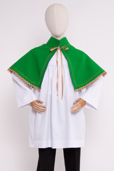 Capa corta para monaguillo...